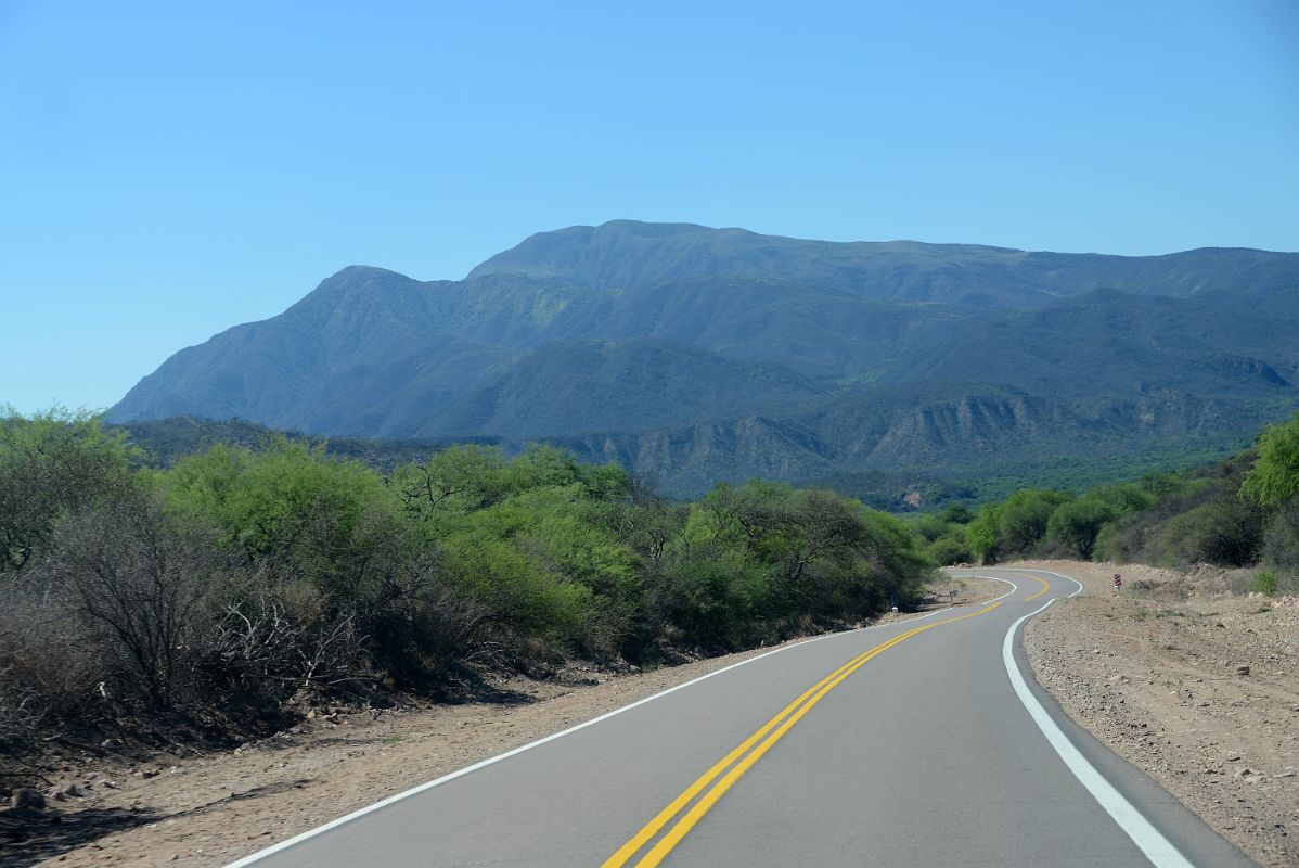 04 Hills Replace Flat Terrain As We Near The Quebrada de Cafayate South Of Salta